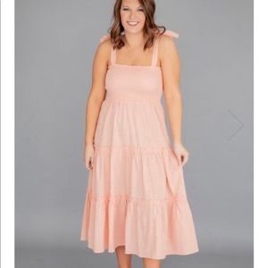 Pink Lily Peach Tiered Maxi Dress - Sz XS